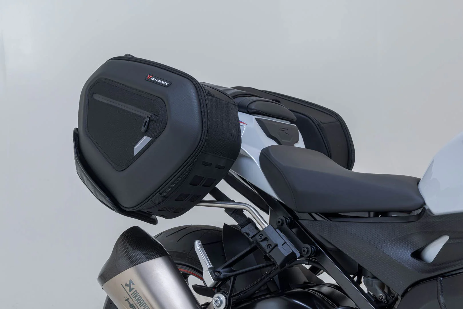 PRO BLAZE H saddlebag set Black. BMW S1000RR (12-14) / S1000R (13-20). - Image 3