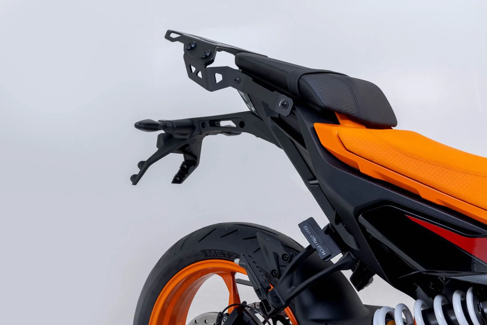 PRO BLAZE H Saddlebag Set Suzuki GSX1300R Hayabusa (08-) Black - Image 5