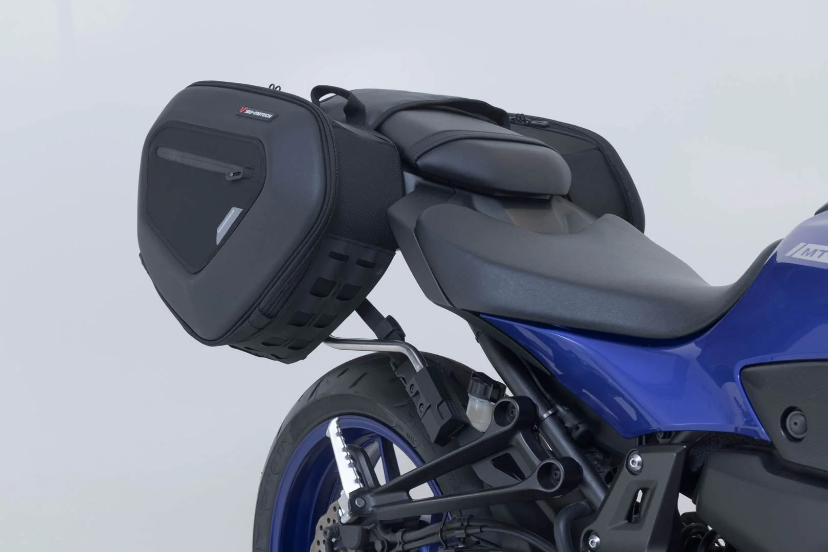 PRO BLAZE H saddlebag set Black. Yamaha MT-07 (20-24). - Image 3