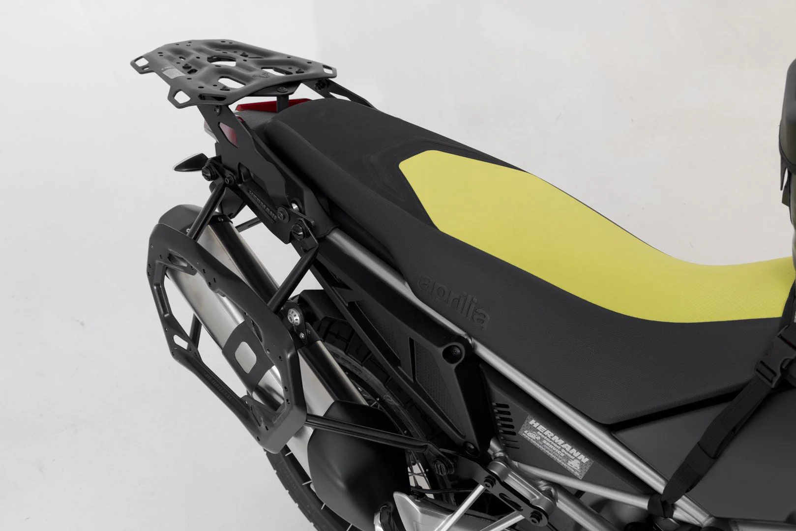 PRO Side Carrier Aprilia Tuareg (21-) Black - Image 4