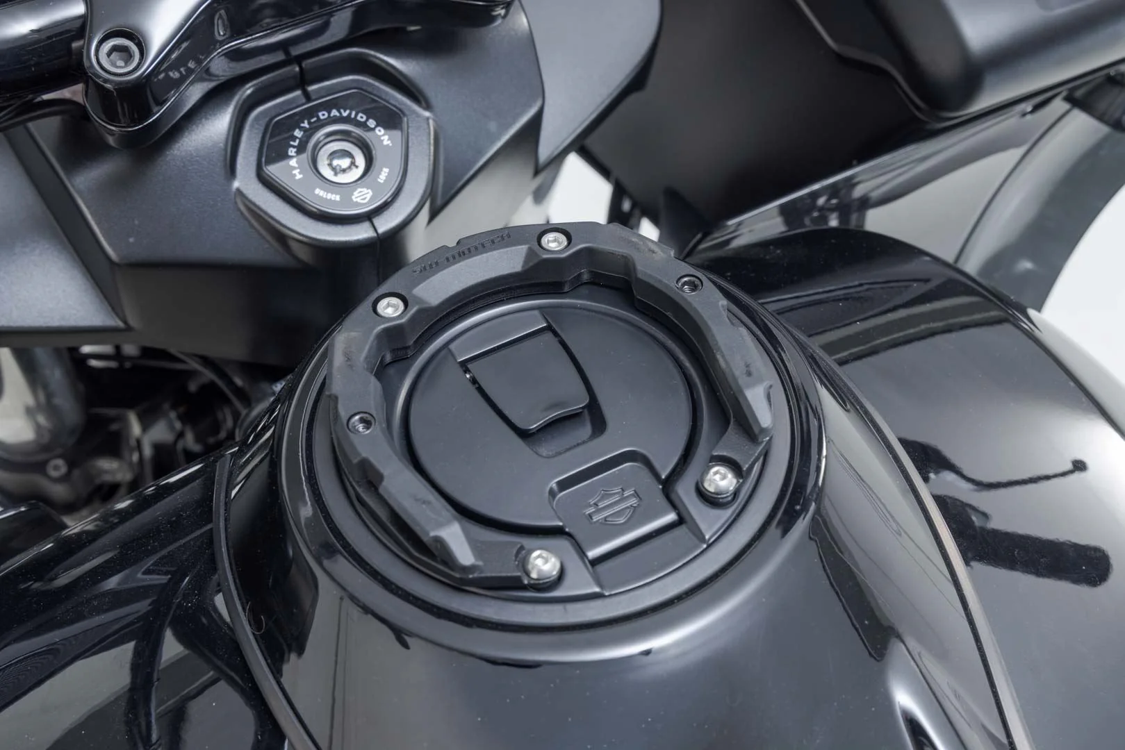 PRO tank ring Black. Harley-Davidson Pan America (21-). - Image 2