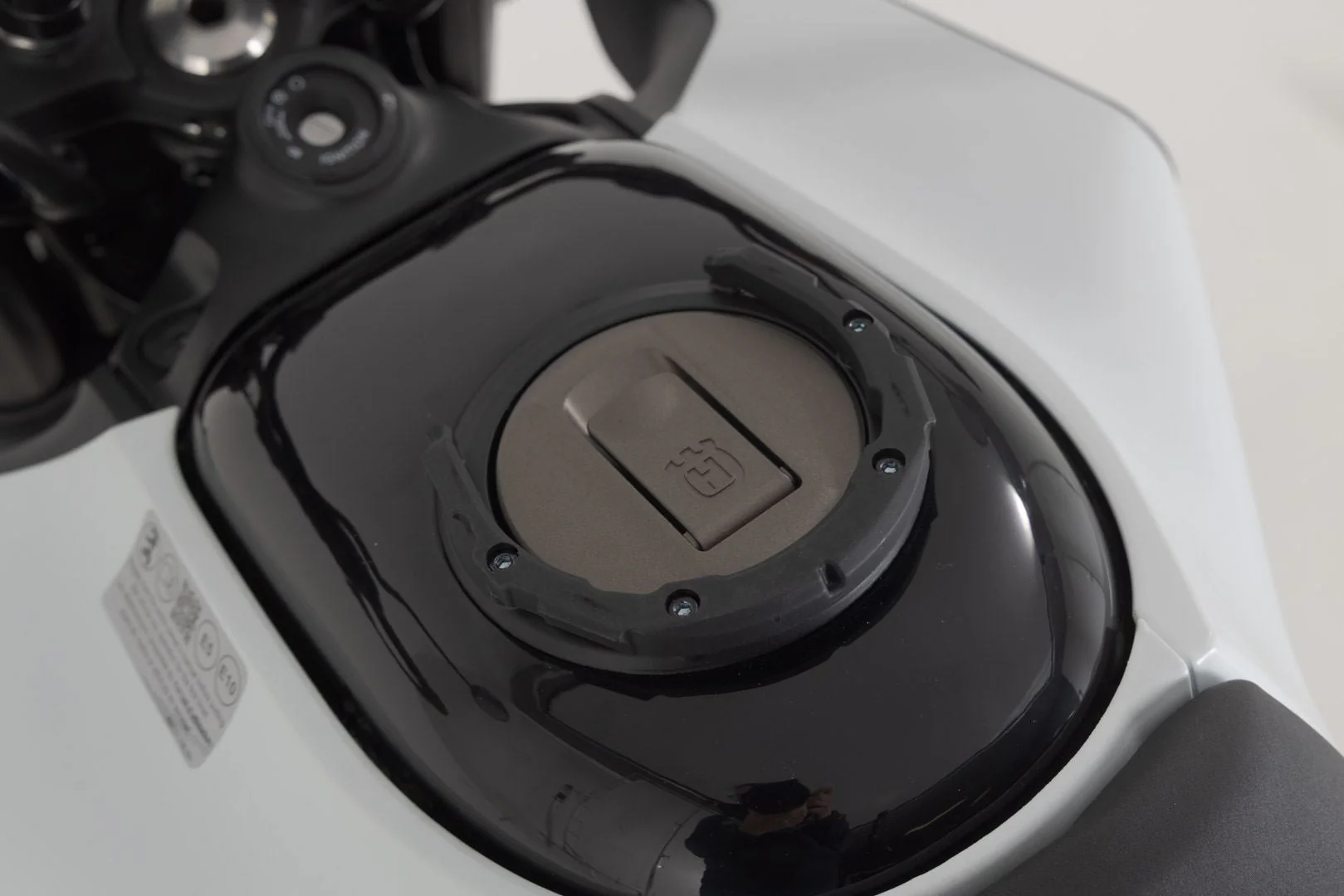 PRO tank ring Black. Husqvarna / KTM models. - Image 2