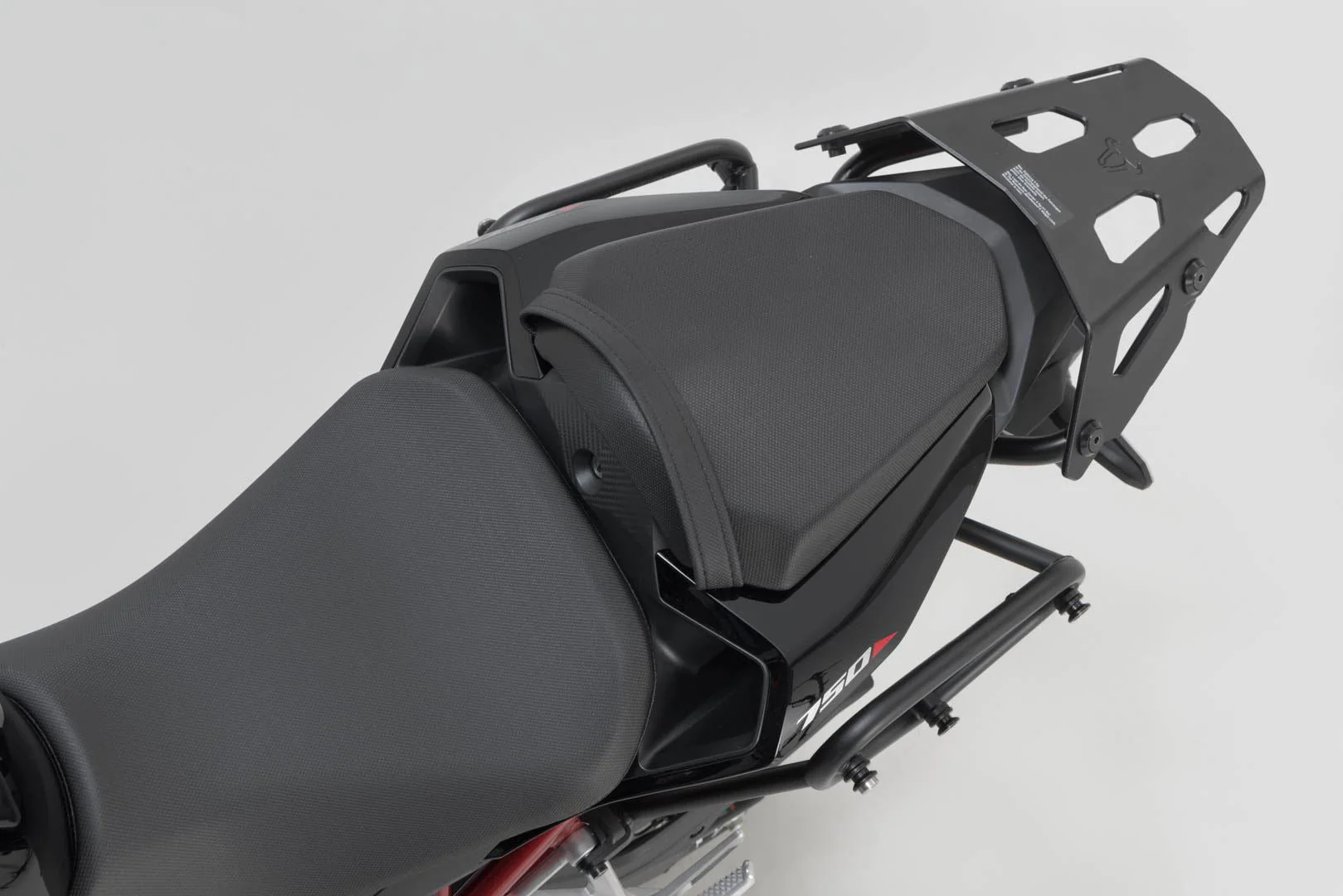 SLC left side carrier Honda CB750 Hornet (22-) - Image 4