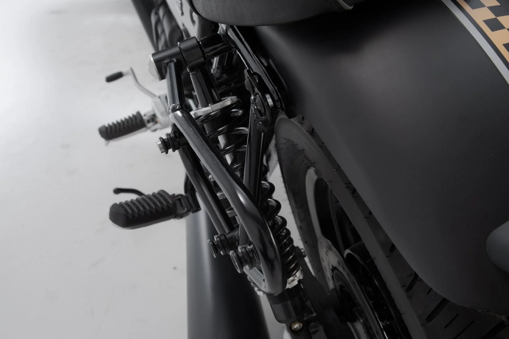 SLC Side Carrier Left Moto Guzzi V9 Roamer/Bobber (15-) - Image 2