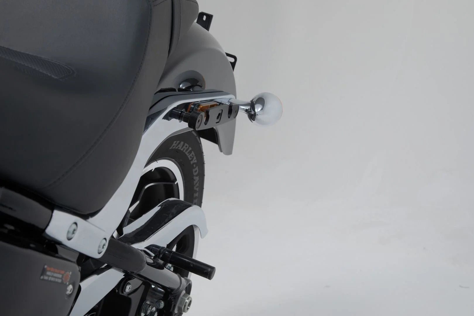 SLH Side Carrier Left Harley-Davidson Softail Low Rider / S (17-) - Image 2
