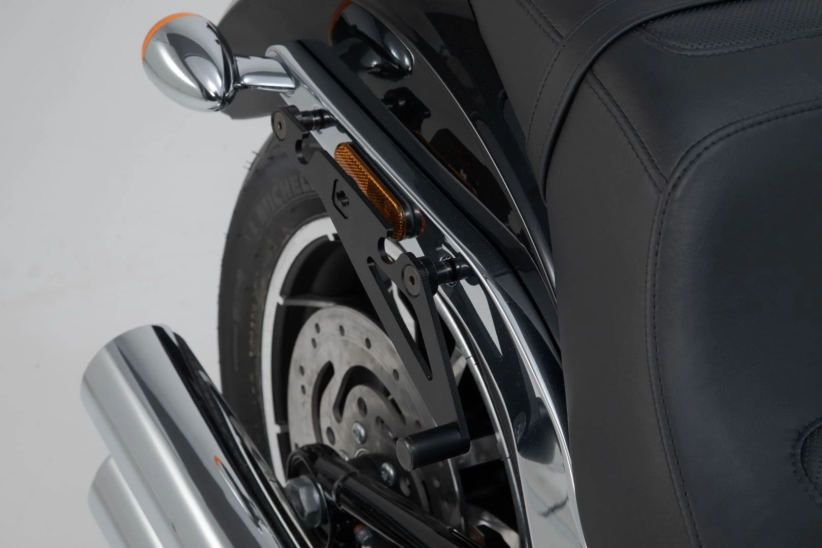 SLH Side Carrier Right Harley-Davidson Softail Low Rider/ S (17-) - Image 3