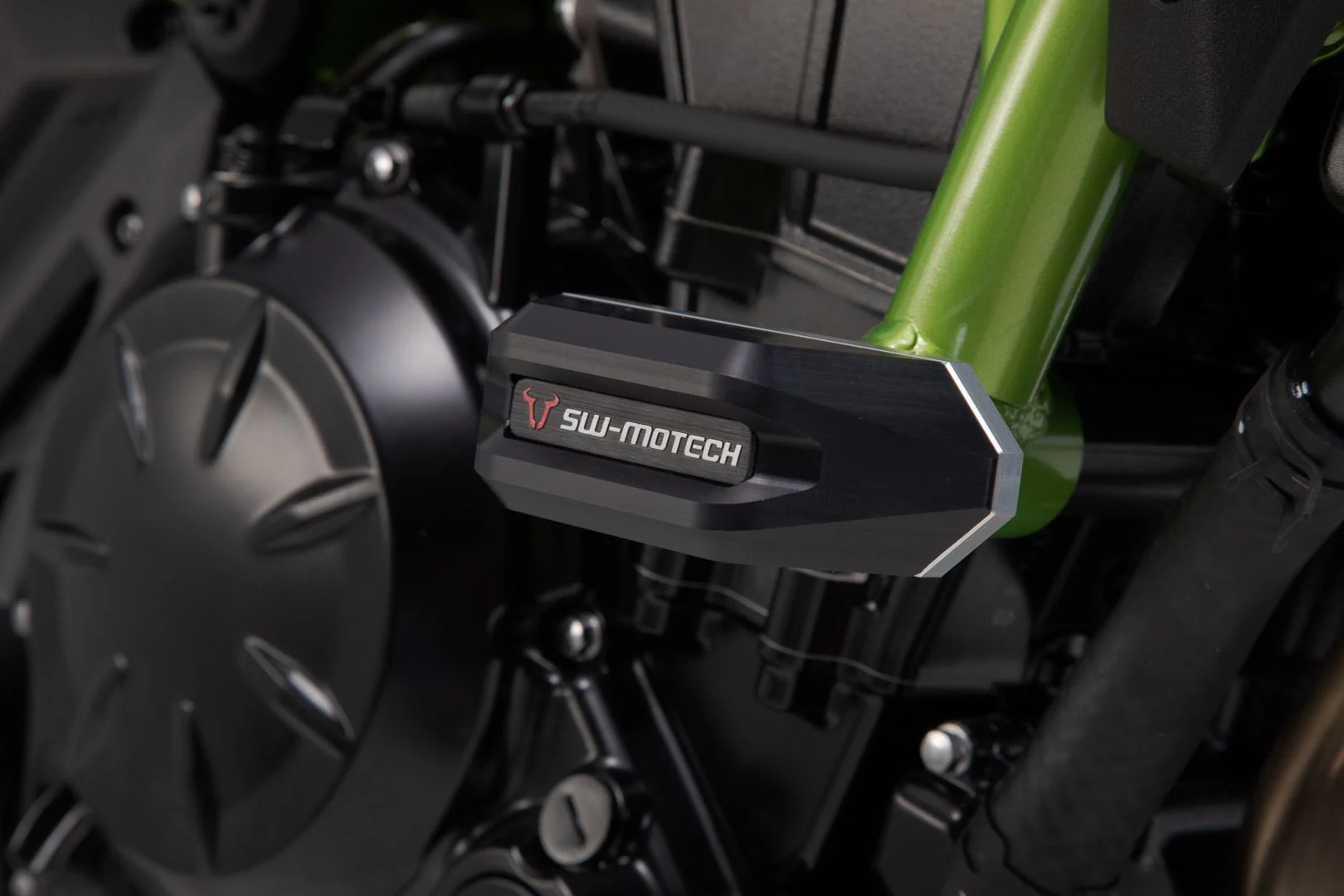 Slider set for frame Black Kawasaki Z650 (16-) - Image 3