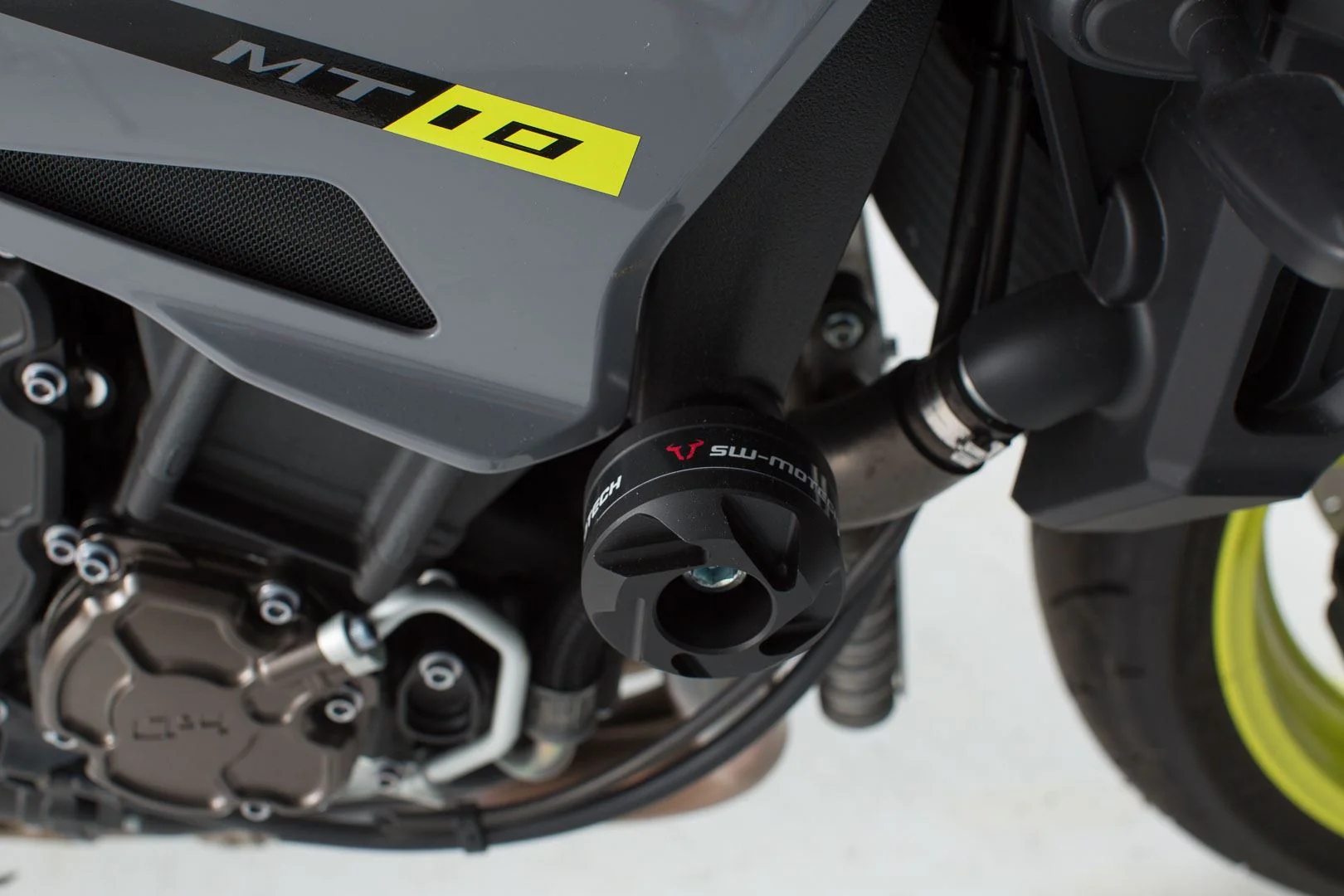 Slider set for frame Black Yamaha MT-10 (16-) - Image 4