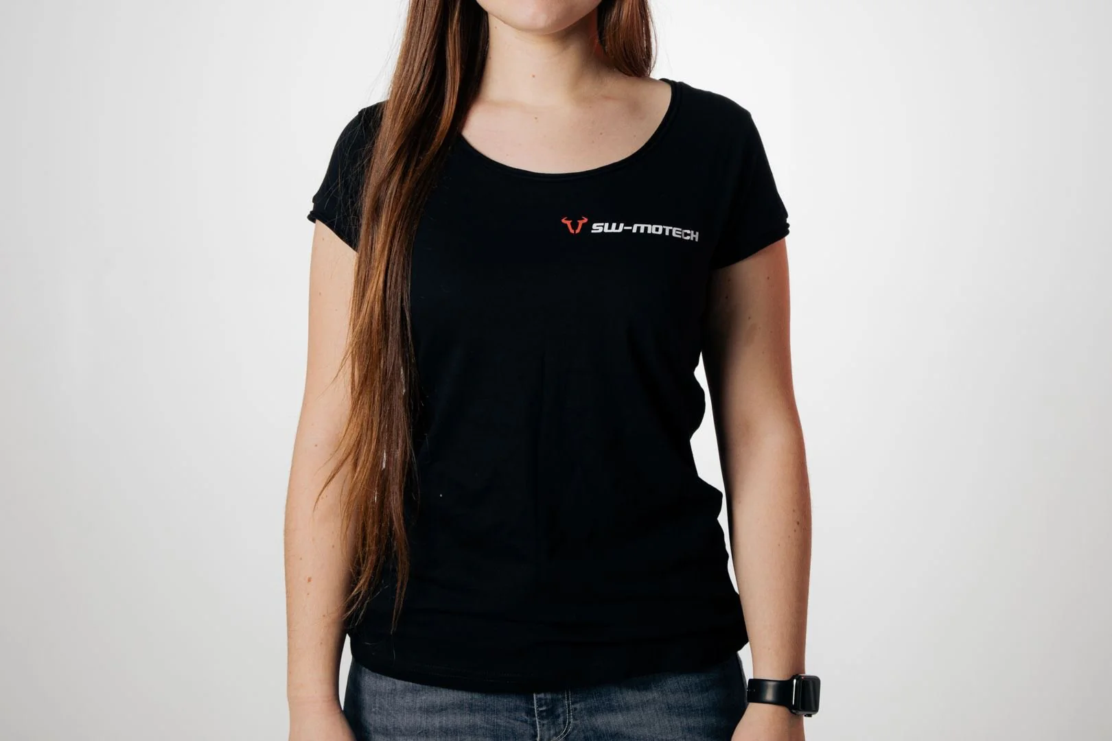 T-Shirt Core Line. Black. Women. Size M.
