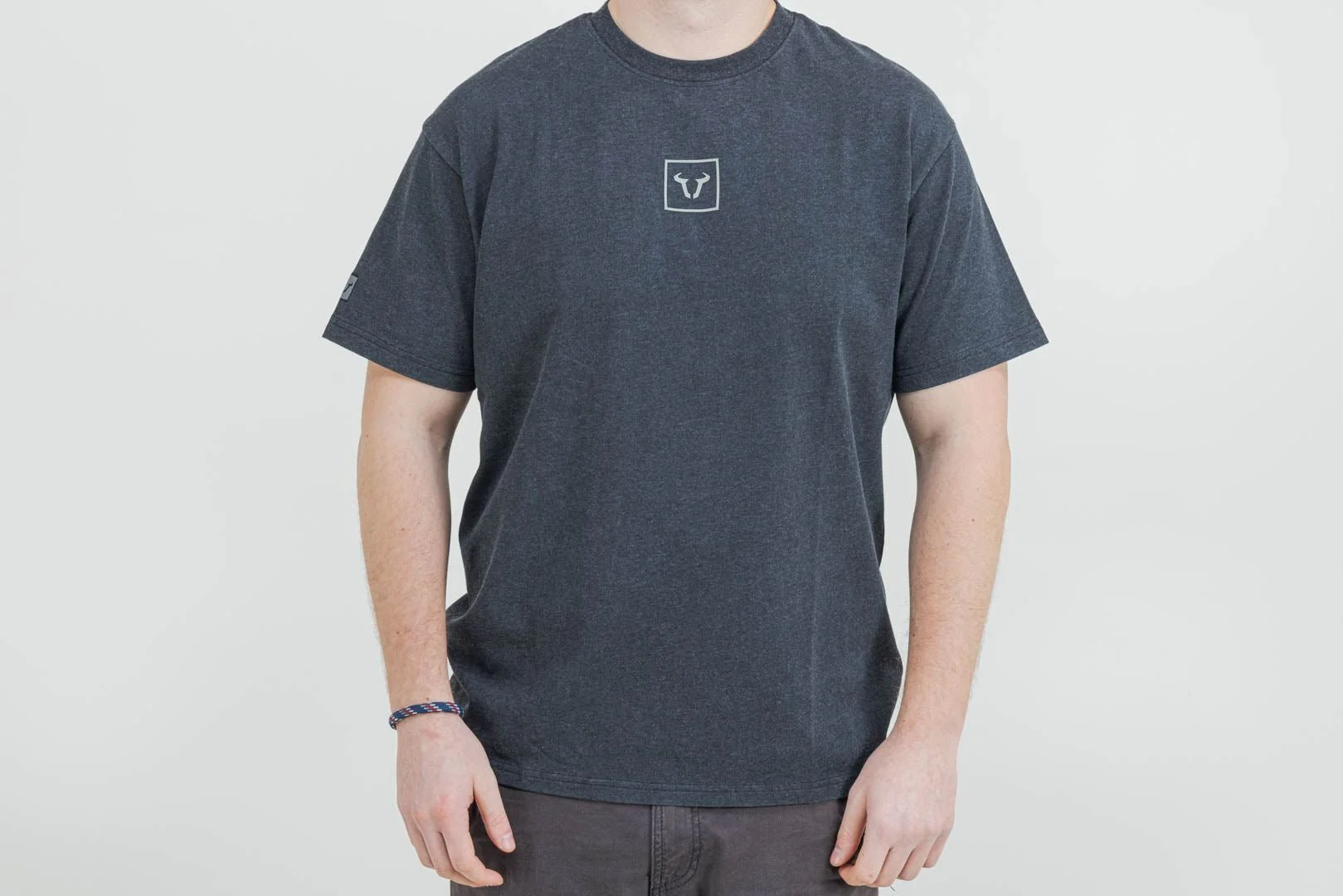 T-Shirt Unisex  Riders Line Dark Grey. Optic Wash. Unisex. Size 3XL.