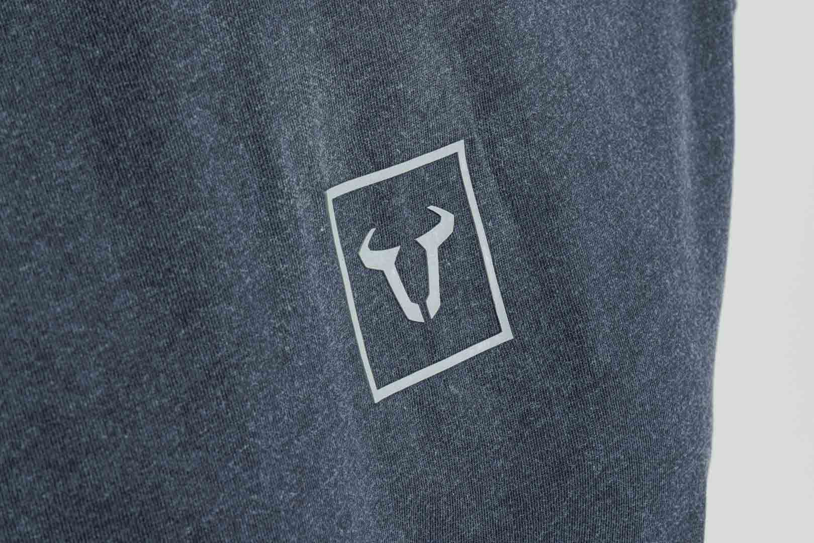 T-Shirt Unisex  Riders Line Dark Grey. Optic Wash. Unisex. Size M. - Image 2