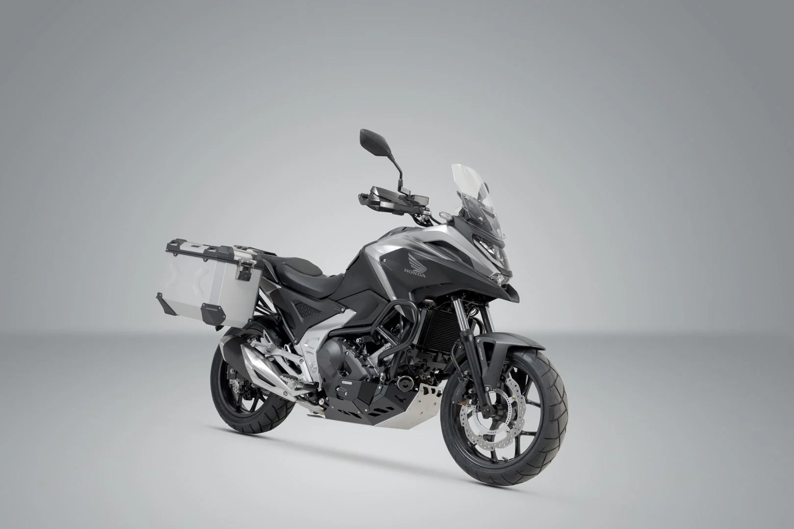 TRAX ADV Aluminium Case System 37/37 litre Honda NC750X (20-) Silver - Image 2