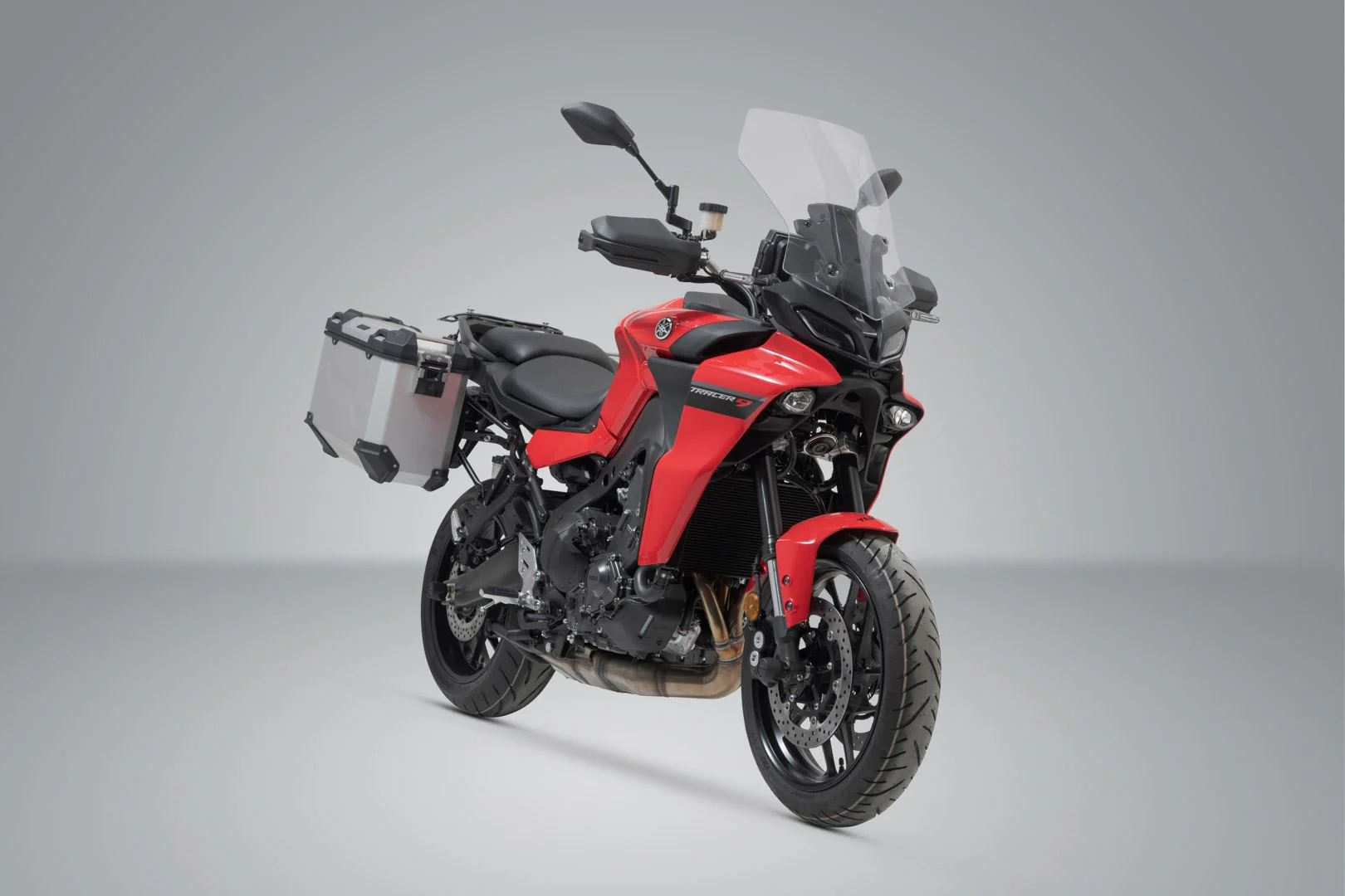 TRAX ADV Aluminium Case System 37/37 litre Yamaha Tracer 9 (20-) Silver - Image 2
