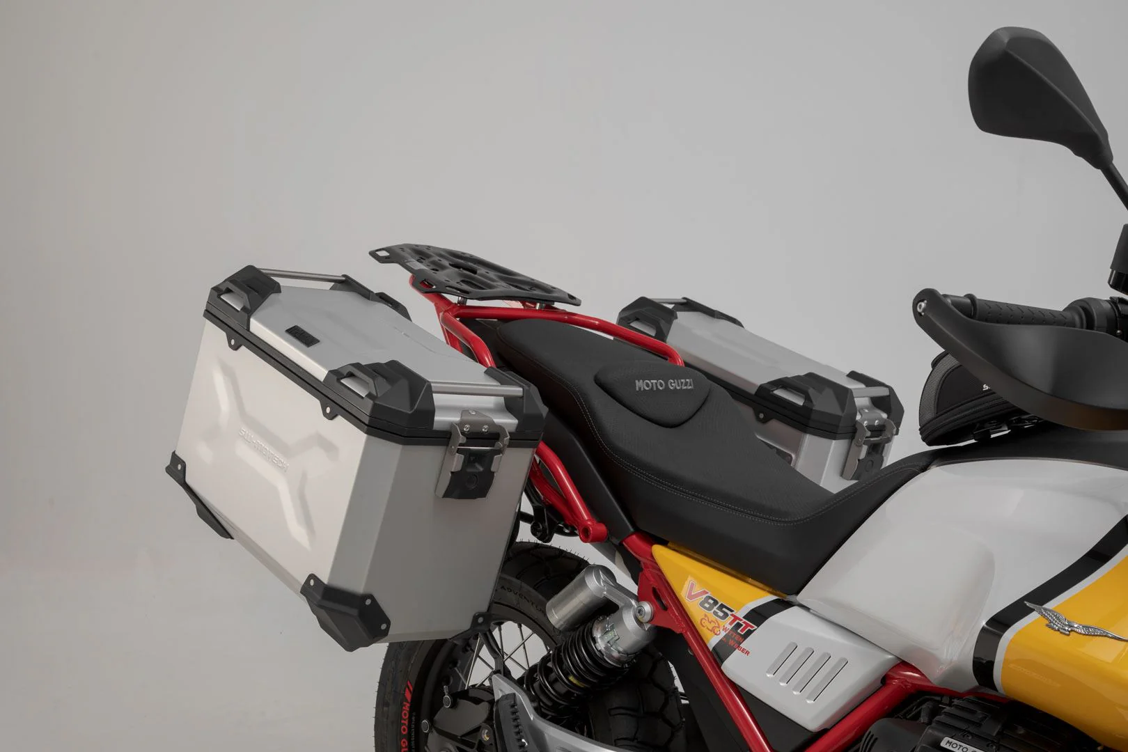 TRAX ADV Aluminium Case System 37/45 litre Moto Guzzi V85 TT (19-) Black - Image 4