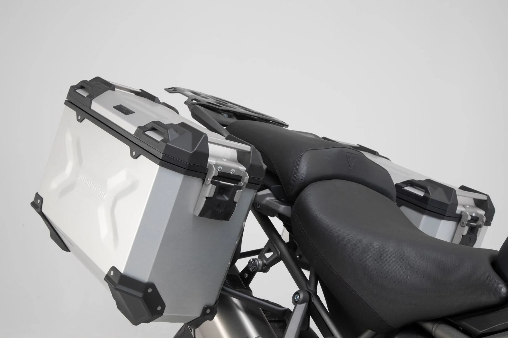TRAX ADV Aluminium Case System 45/45 litre Triumph Tiger1200/Explor (11-)  Black - Image 2