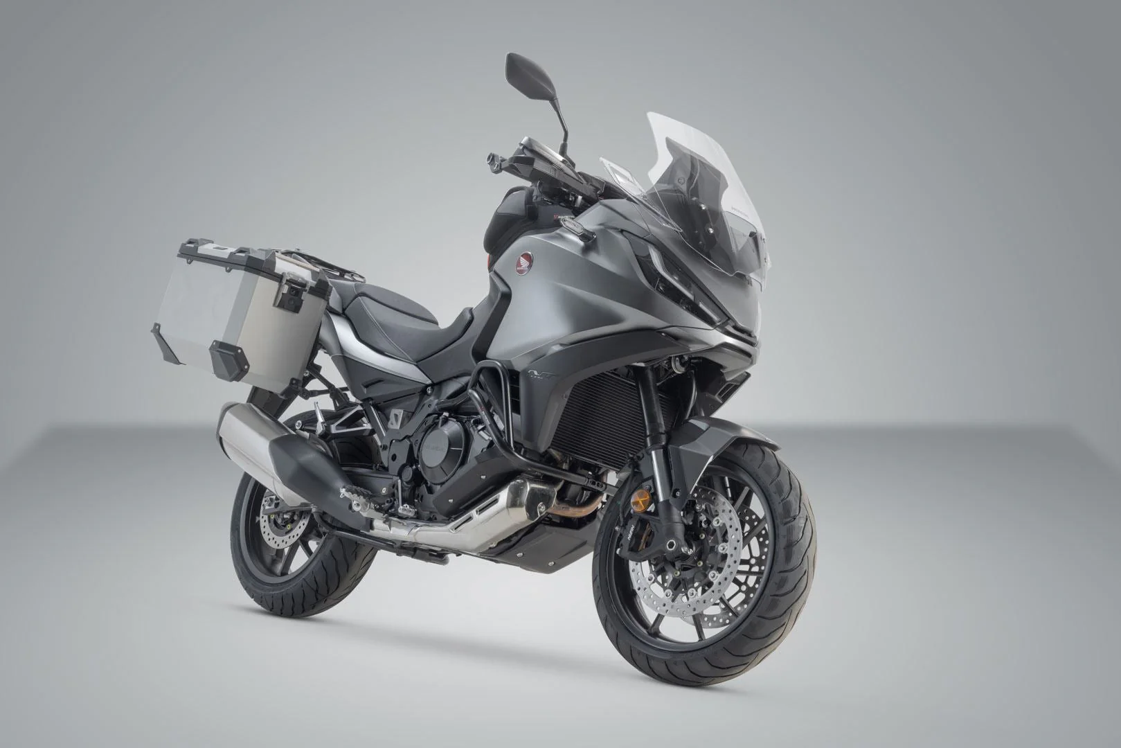 TRAX ADV aluminium case system Honda NT1100 (21-) 37/37 litre Silver - Image 2