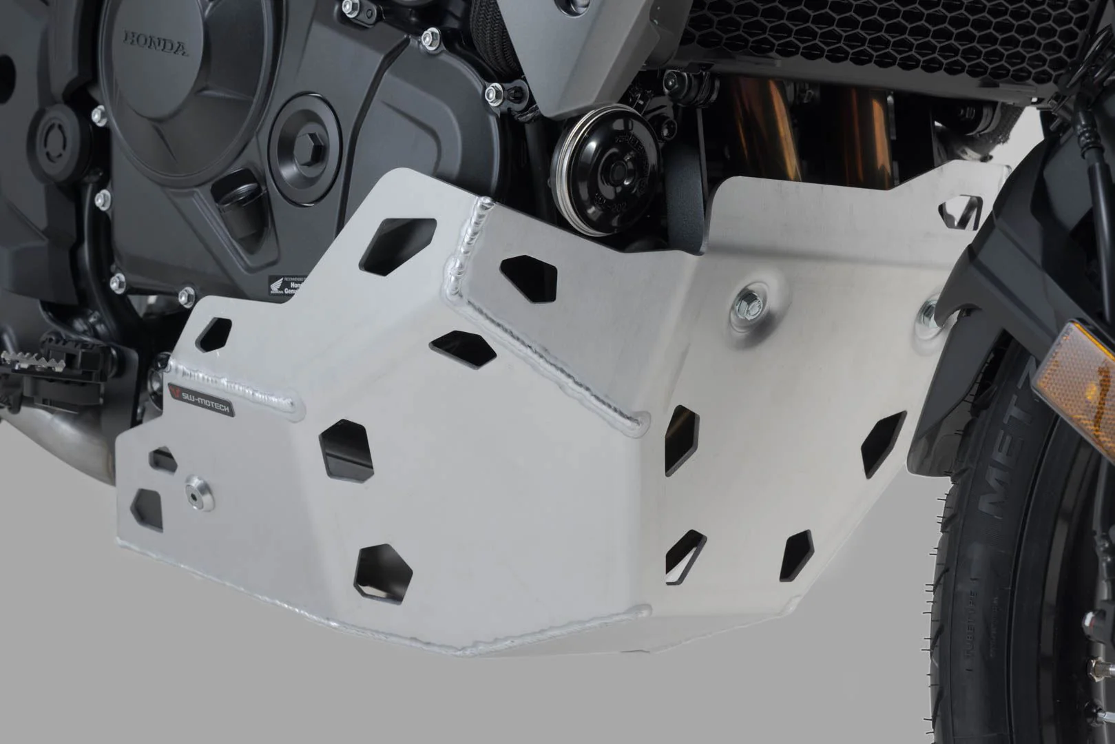 TRAX ADV aluminium case system Silver. 45/45 l. Yamaha Tracer 7 / GT (25-). - Image 3