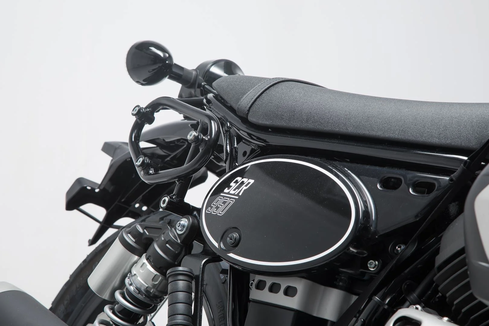 TRAX ADV aluminium case system Voge 650 DS/X (22-) 37/45L Black - Image 5