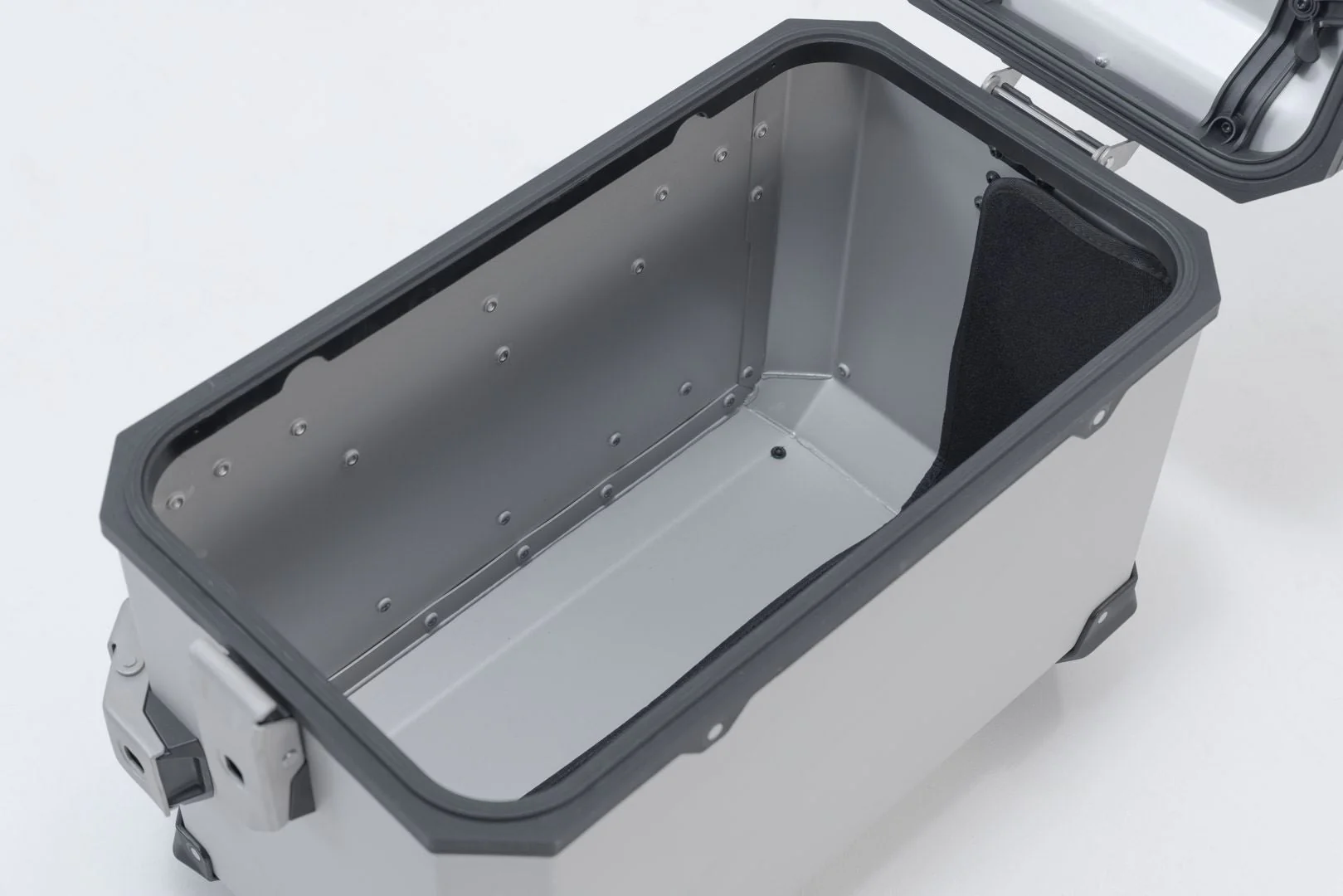 TRAX ADV inlay Black For TRAX ADV side cases 37 litre & 45 litre - Image 4