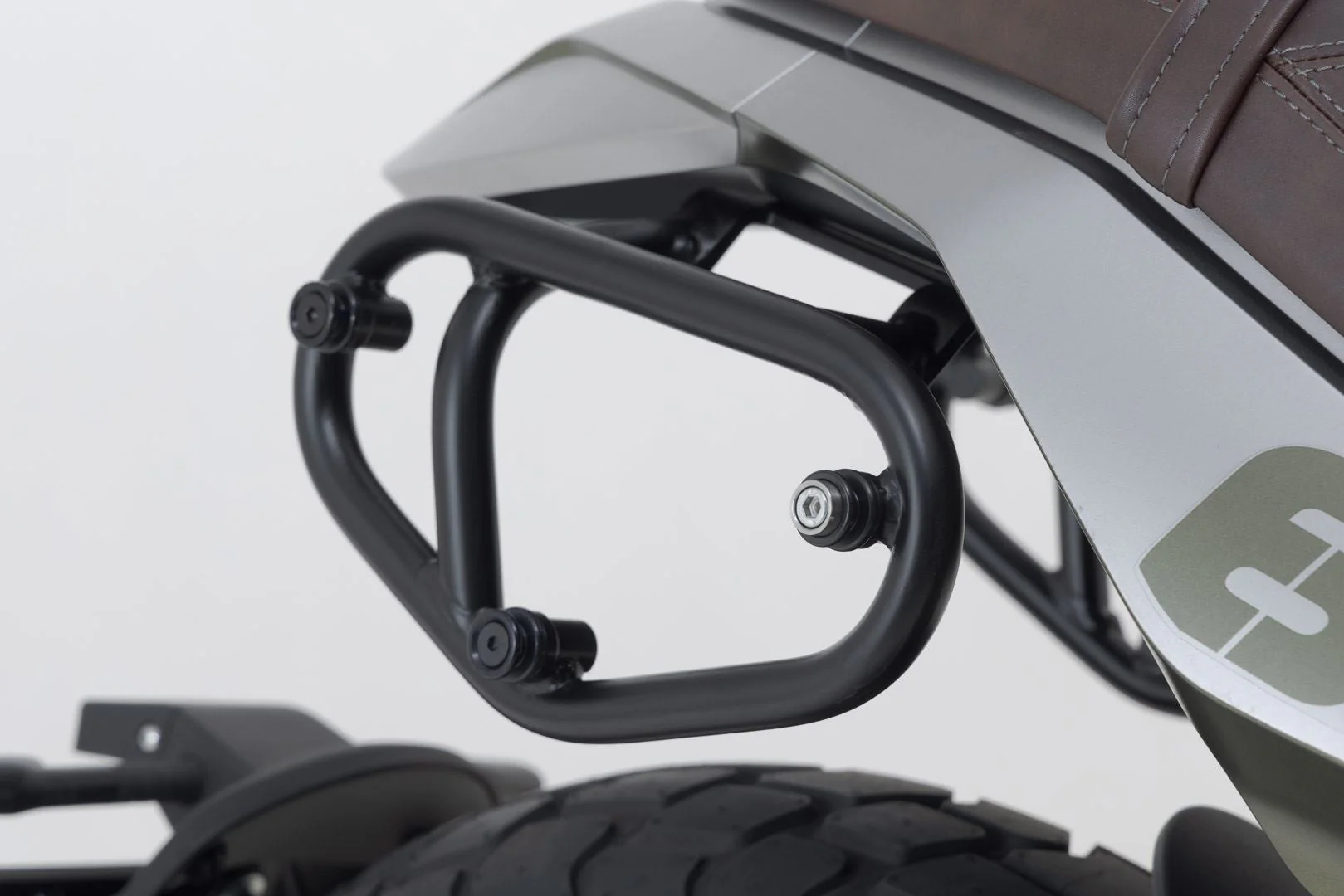 TRAX ADV top case system Black. Royal Enfield Himalayan 450 (23-). - Image 9