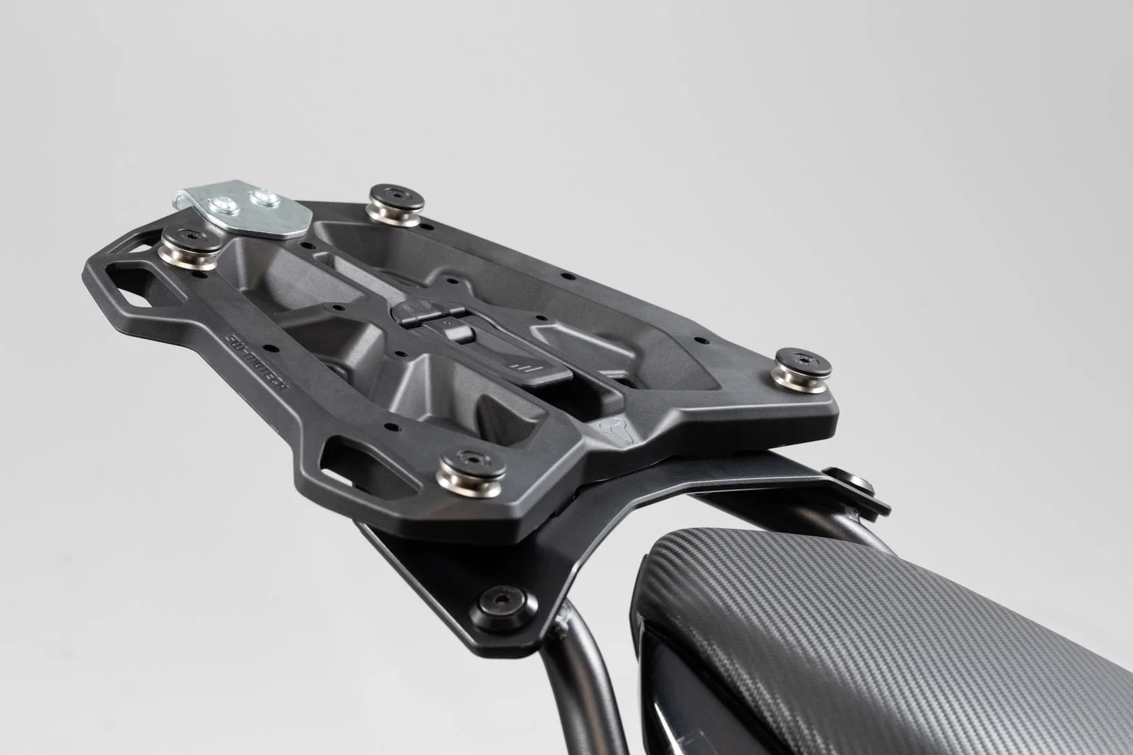 TRAX ADV top case system Silver. Honda NC750X / NC750S (16-). - Image 4