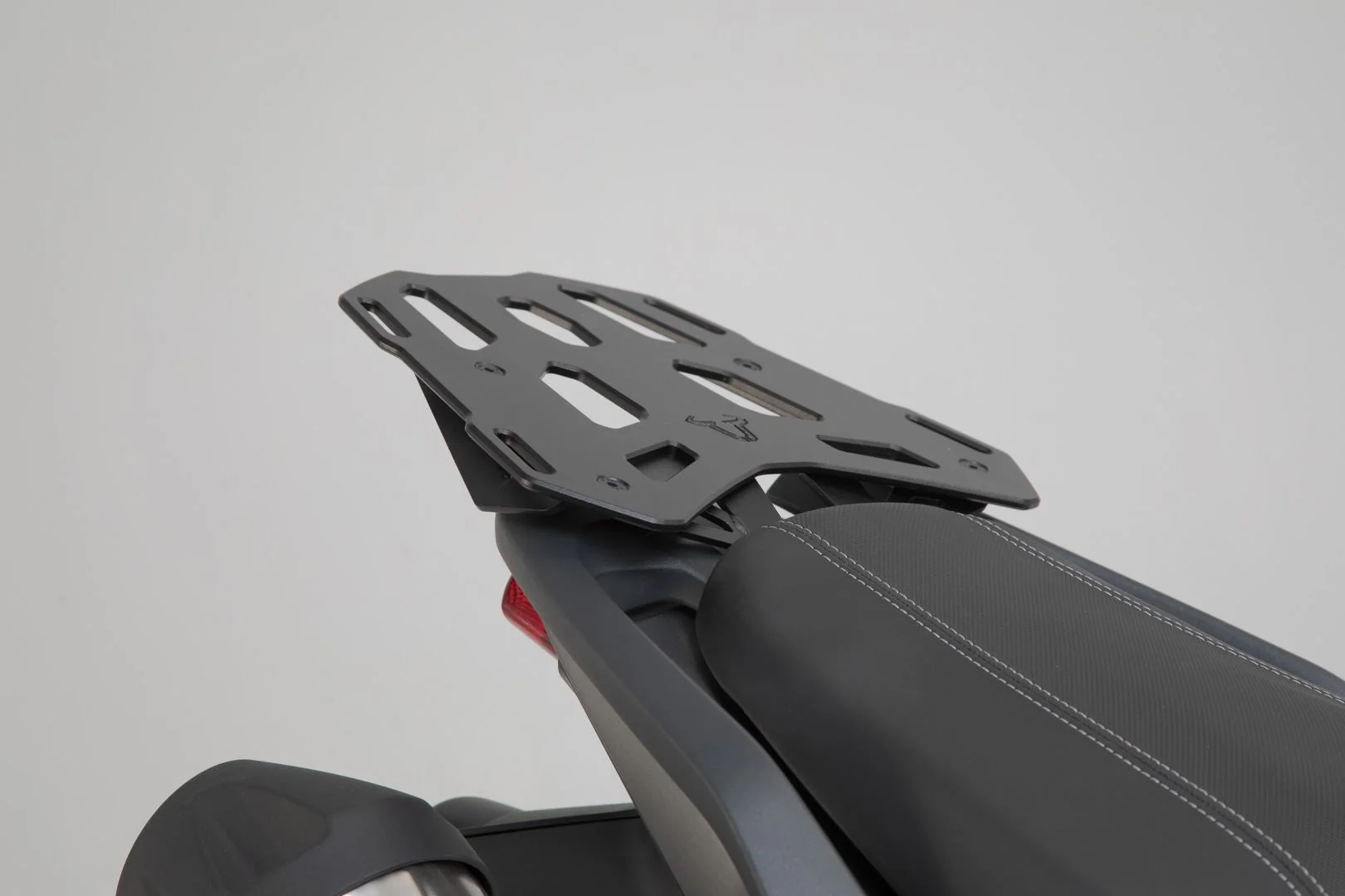 Trax ADV Top Case System Triumph Tiger 1050 Sport (13-) Silver - Image 2
