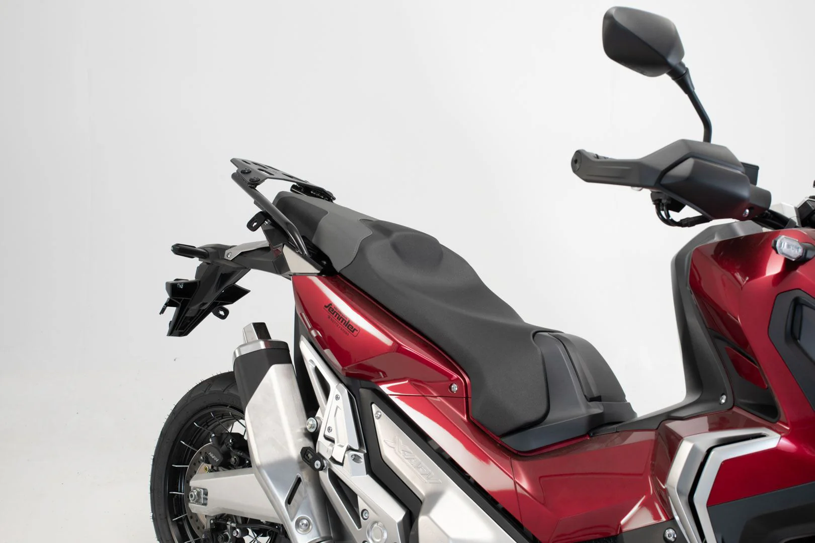 TRAX ADV top case system Silver. Yamaha Niken GT (22-). - Image 7