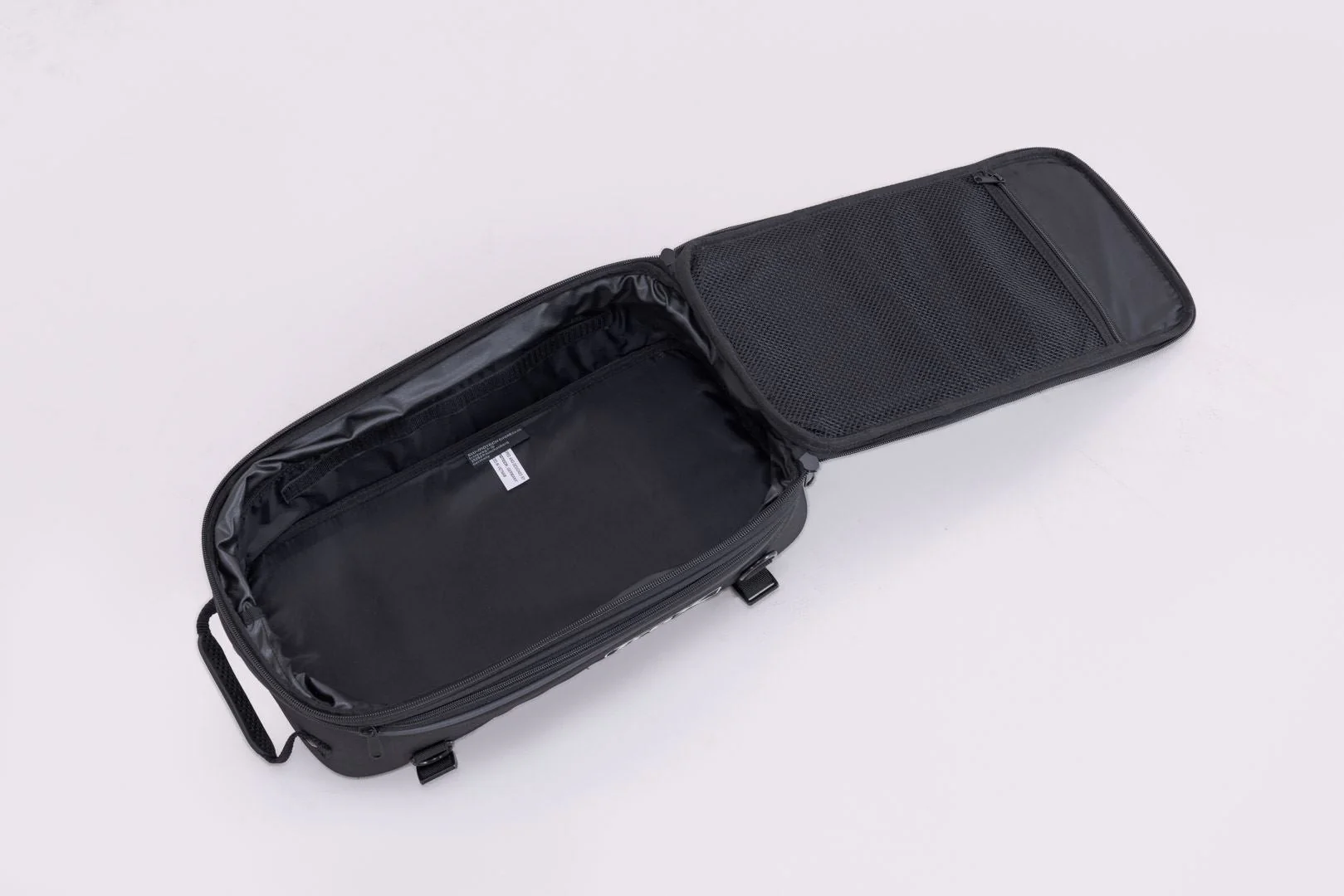 TRAX ION M/L Expansion Bag For TRAX ION Side Cases 8-14 litre Water-Resistant - Image 4
