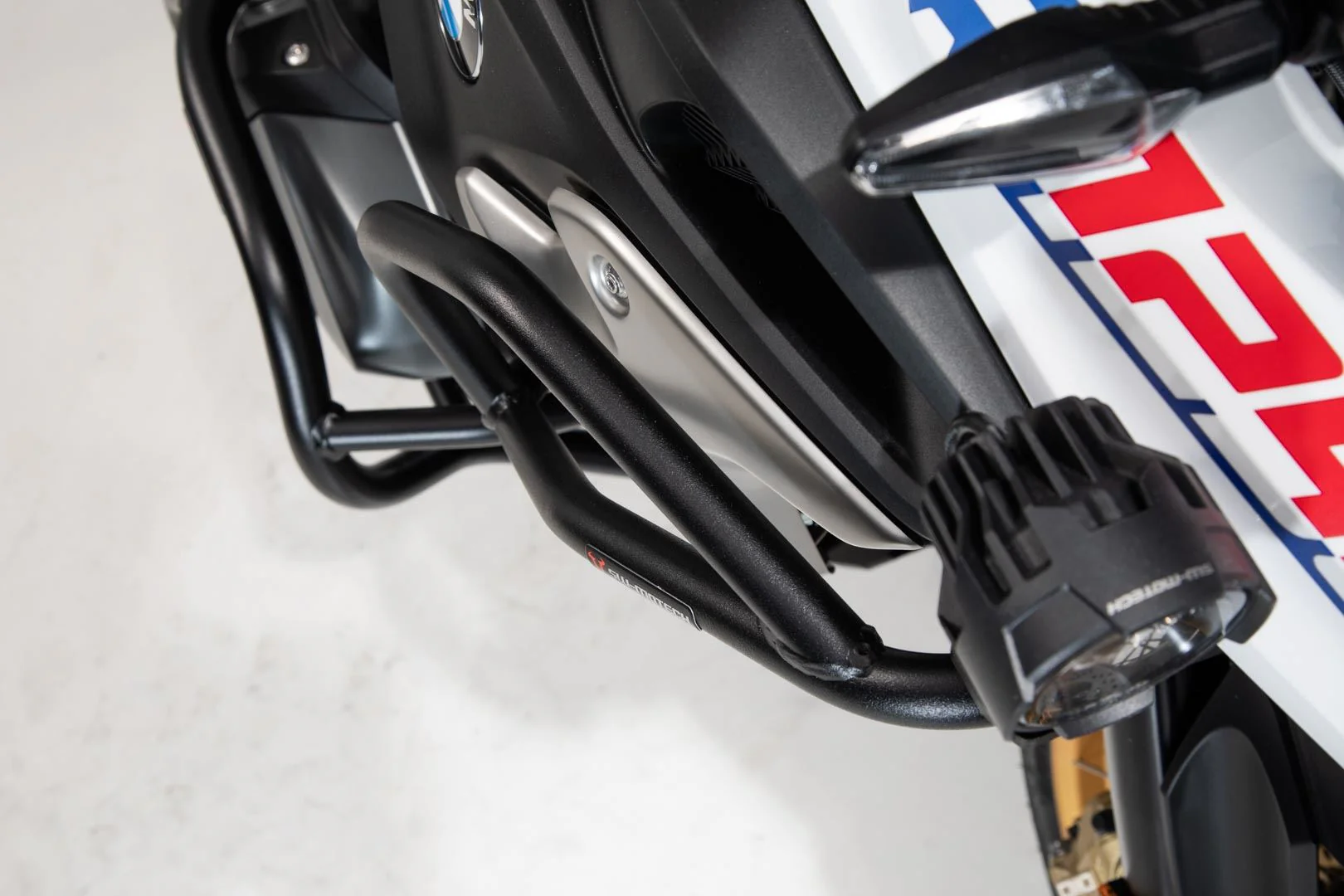 Crash bar BMW R1200GS LC/Rallye (16-), R1250GS (18-) UPPER CRASH BAR. Black - Image 5