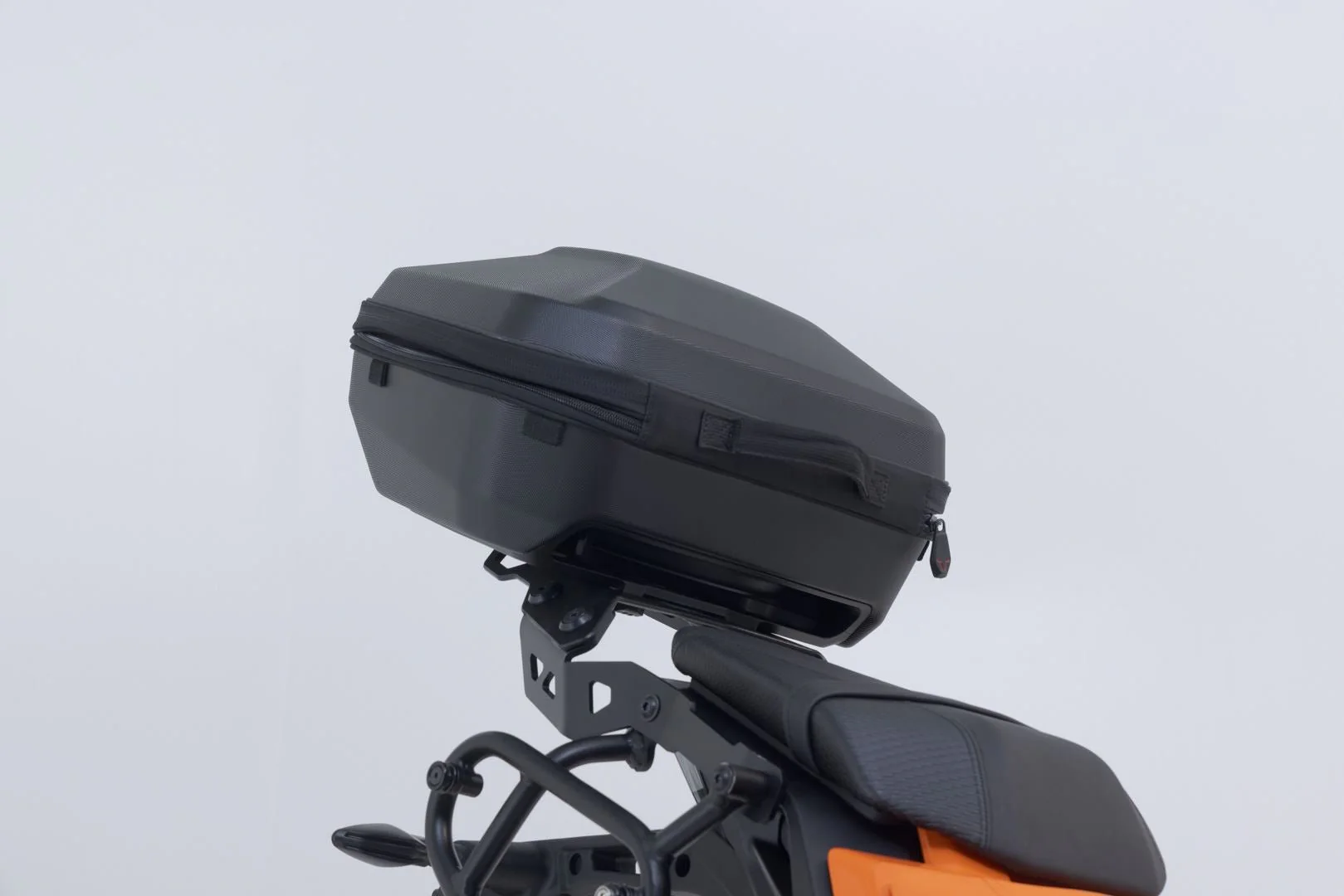 URBAN ABS top case system Black. KTM 125 / 250 / 390 Duke (23-). - Image 5