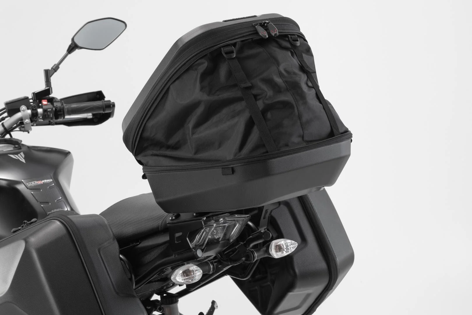 URBAN ABS Top Case System Triumph Speed Triple 1050 S / RS (18-) Black - Image 4